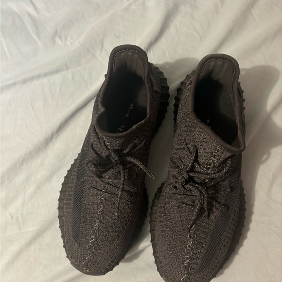 Yeezy 350 V2 Static Reflective Black - Picture 3 of 3